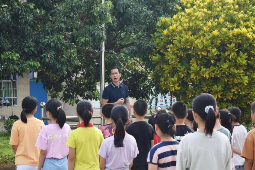 报告：去年旅游业对经济贡献估计为3.3万亿美元