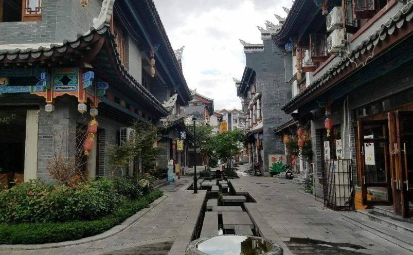 中国制造始终走得坚实又有力